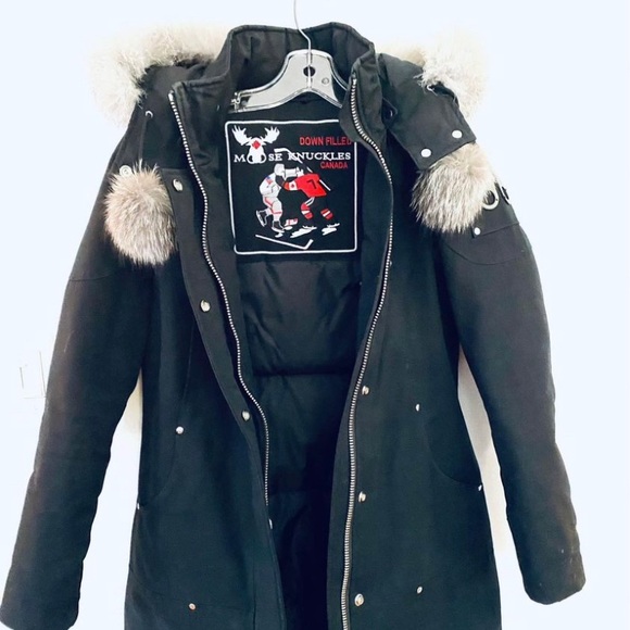 Black winter jacket size small Moose Knuckles - Picture 3 of 4